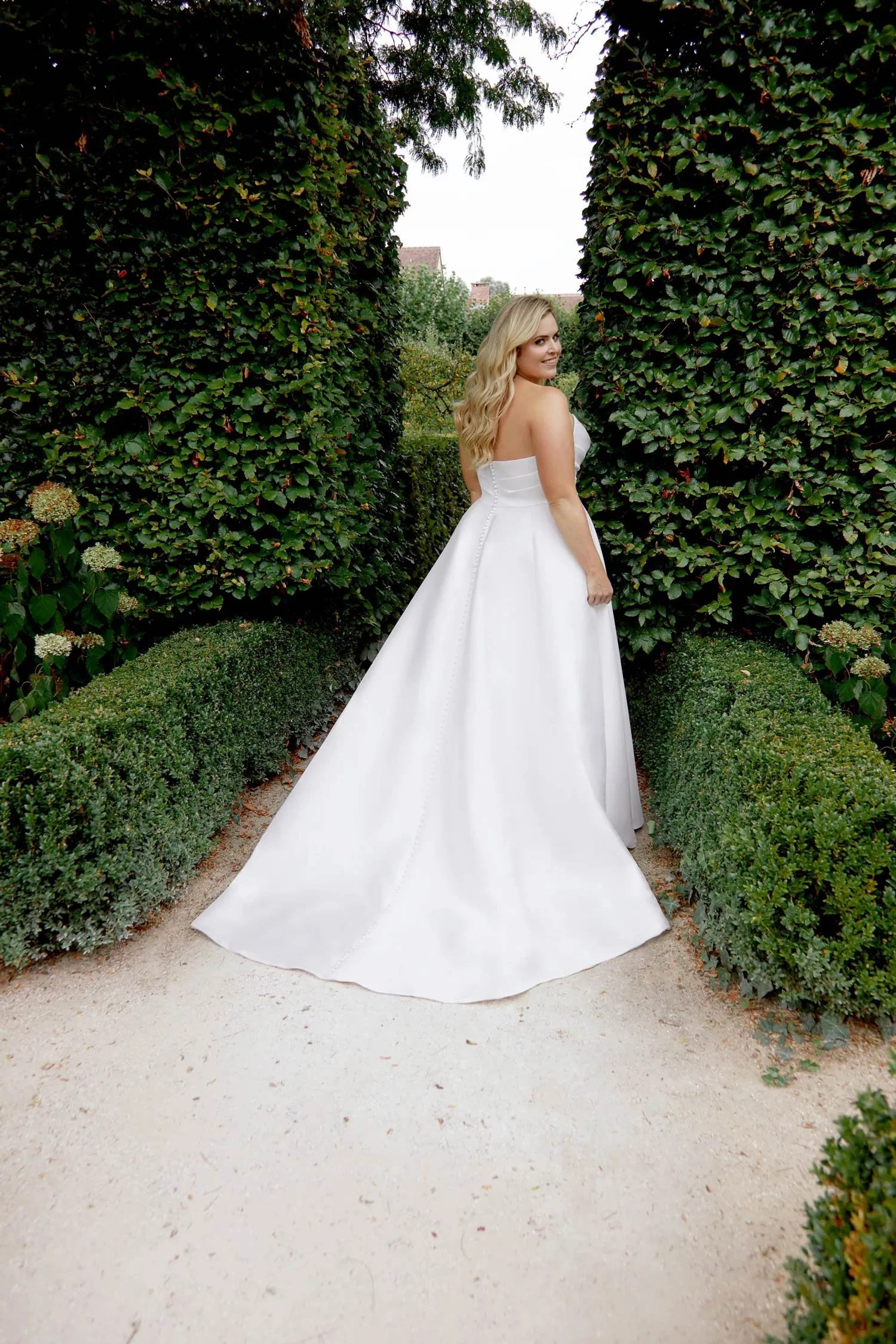 Sanlineドレス size．7号 Sincerity - Style 44495 || Sincerity Wedding Dresses in Sacramento